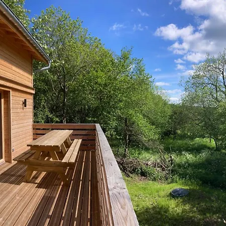 Le Jardin Des 4m Bed & Breakfast