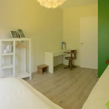 Le Jardin Des 4m 3* Saint-Regis-du-Coin