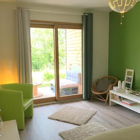 Le Jardin Des 4m 住宿加早餐酒店 Saint-Regis-du-Coin